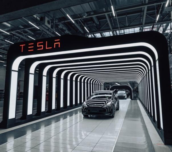 Produktion in der Tesla-Fabrik Berlin-Brandenburg in Grünheide. Foto: Autoren-Union Mobilität/Tesla